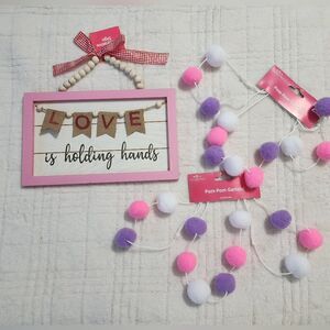 New Valentine's Day Home Decor Bundle